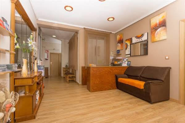 Alojamiento Jaen Madrid Bagian luar foto